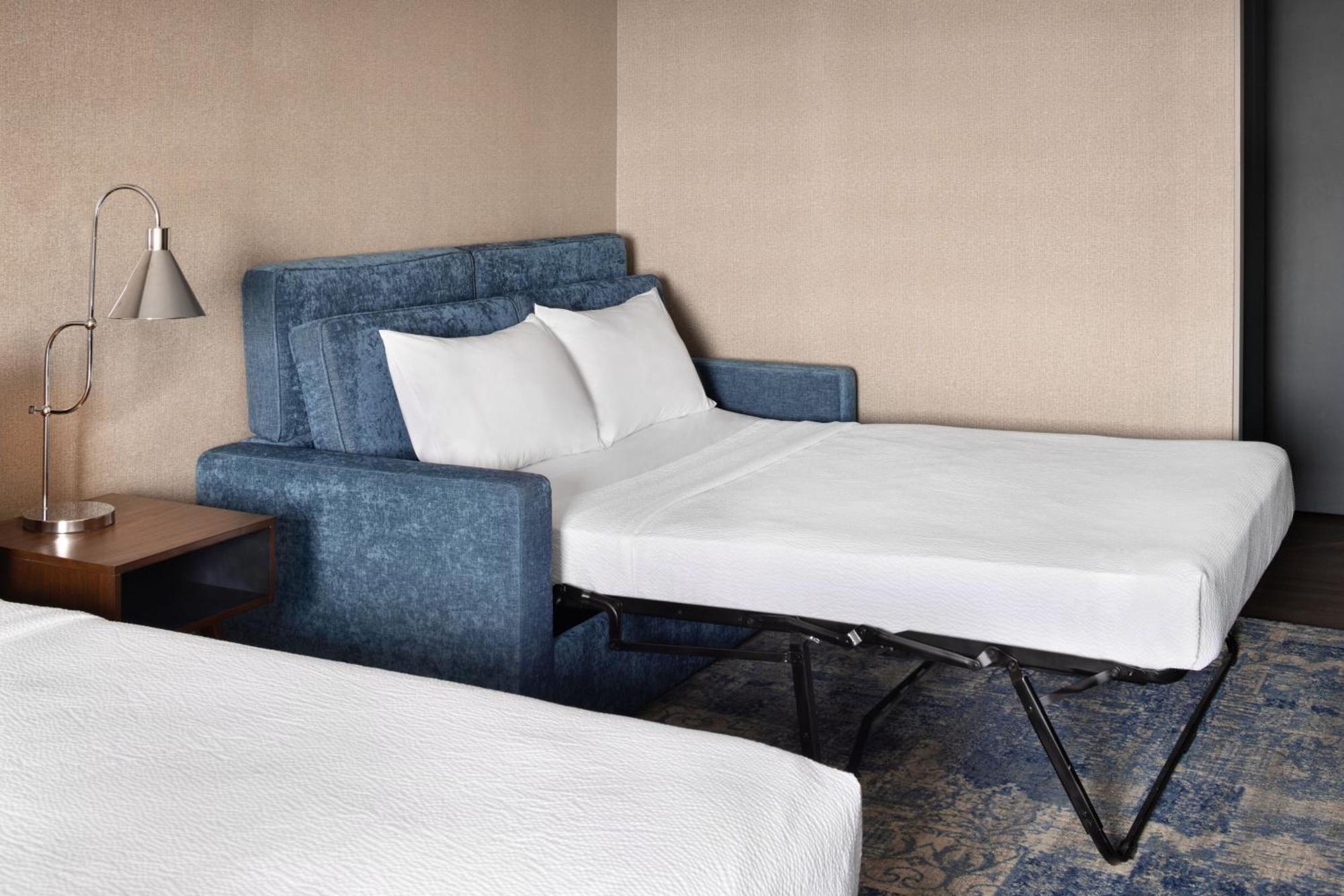 Four Points By Sheraton Edmonton South Extérieur photo