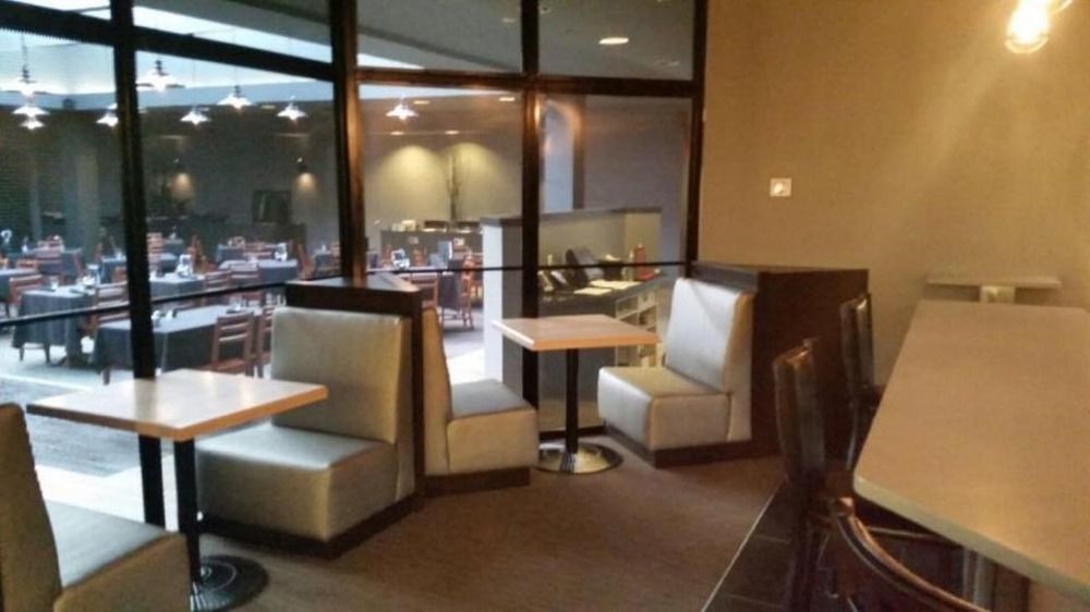 Four Points By Sheraton Edmonton South Extérieur photo